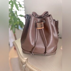 Louis Vuitton Noe Epi Bucket Bag